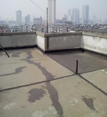 方正漏水维修 楼顶漏水是什么原因，楼顶漏水维修方法是什么?